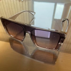 Sunglasses w/ case
